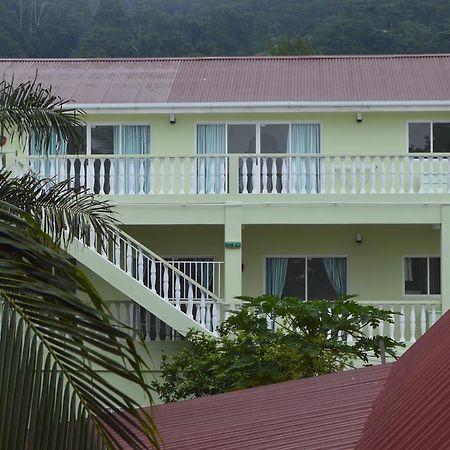 Chez Payet Airport Guesthouse Pointe La Rue Eksteriør bilde